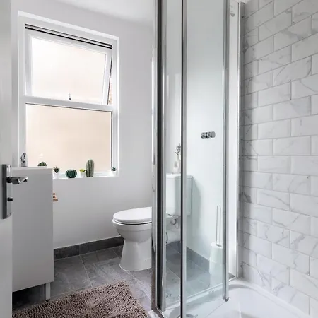 Homely 3 Bedroom House In Hammersmith London Exterior photo