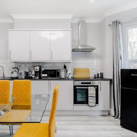 Homely 3 Bedroom House In Hammersmith London Exterior photo